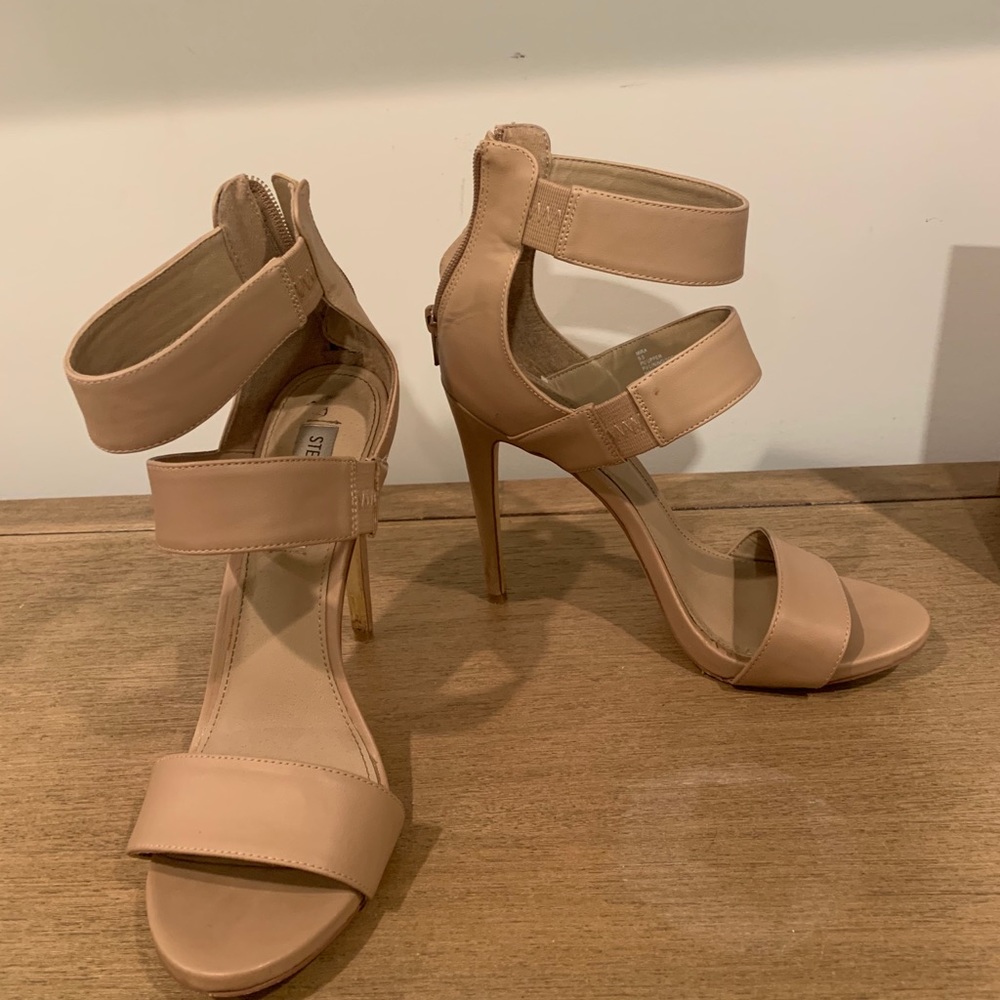 Nude heels